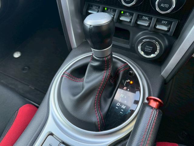 86 GT TRDエアロLED付(F/S/R/トランク) ブレンボブレーキ ADVANレーシングGT18インチアルミホイール ブリッツ車高調 GReddyステアリング ケンウッドナビ バックモニター オートライト(52枚目)