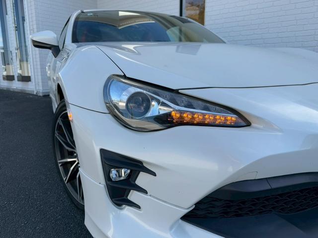 ８６ ＧＴ　モデリスタエアロ（Ｆ／Ｓ／Ｒ）　純正ナビ　フルセグＴＶ　バックカメラ　クルーズコントロール　ＬＥＤヘッドライト　純正１７インチアルミ　パドルシフト　オートライト　ＥＴＣ　スマートキー　プッシュスタート（18枚目）