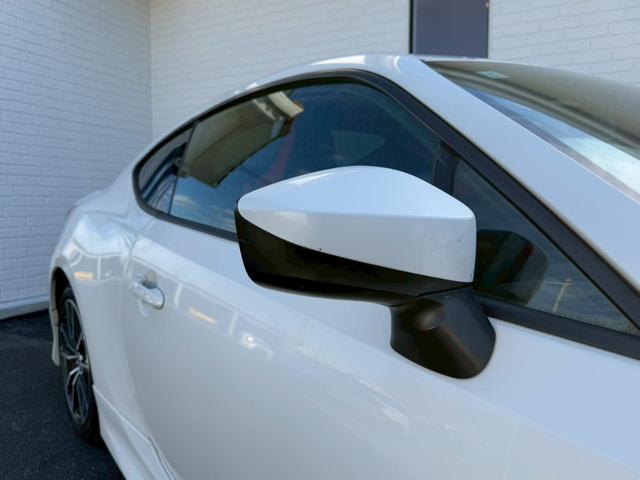 ８６ ＧＴ　モデリスタエアロ（Ｆ／Ｓ／Ｒ）　純正ナビ　フルセグＴＶ　バックカメラ　クルーズコントロール　ＬＥＤヘッドライト　純正１７インチアルミ　パドルシフト　オートライト　ＥＴＣ　スマートキー　プッシュスタート（20枚目）