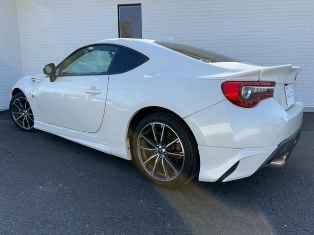 ８６ ＧＴ　モデリスタエアロ（Ｆ／Ｓ／Ｒ）　純正ナビ　フルセグＴＶ　バックカメラ　クルーズコントロール　ＬＥＤヘッドライト　純正１７インチアルミ　パドルシフト　オートライト　ＥＴＣ　スマートキー　プッシュスタート（25枚目）