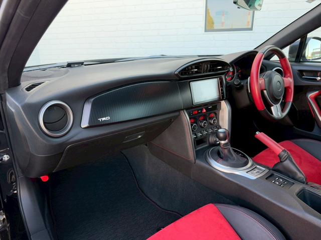 86 GTリミテッド TRDエアロ(F/S/R/エアロスタビライジングカバー)マフラー/モノブロックブレーキキッド/フェンダーエクステンション/ドアスタビライザ/sportivoショックアブソーバーセット&スプリングセット(40枚目)