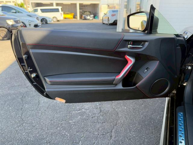 86 GTリミテッド TRDエアロ(F/S/R/エアロスタビライジングカバー)マフラー/モノブロックブレーキキッド/フェンダーエクステンション/ドアスタビライザ/sportivoショックアブソーバーセット&スプリングセット(65枚目)