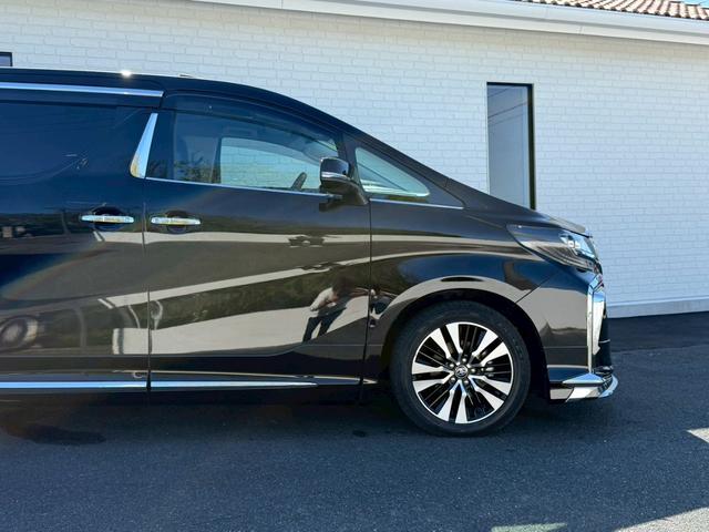 アルファード 2.5S Cパッケージ モデリスタエアロ(F/S/R)モデリスタシグネチャーイルミ ツインムーンルーフ デジタルインナーミラー 純正ナビキット フルセグTV 12.1インチ後席モニター HDMI接続 シートヒーター/クーラー(23枚目)