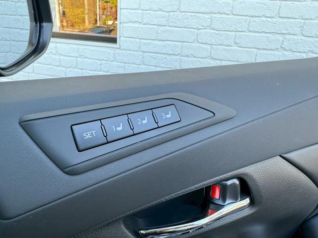 アルファード 2.5S Cパッケージ モデリスタエアロ(F/S/R)モデリスタシグネチャーイルミ ツインムーンルーフ デジタルインナーミラー 純正ナビキット フルセグTV 12.1インチ後席モニター HDMI接続 シートヒーター/クーラー(60枚目)