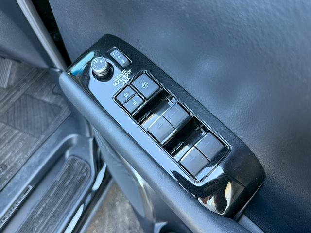 アルファード 2.5S Cパッケージ モデリスタエアロ(F/S/R)モデリスタシグネチャーイルミ ツインムーンルーフ デジタルインナーミラー 純正ナビキット フルセグTV 12.1インチ後席モニター HDMI接続 シートヒーター/クーラー(61枚目)