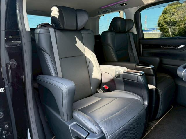 アルファード 2.5S Cパッケージ モデリスタエアロ(F/S/R)モデリスタシグネチャーイルミ ツインムーンルーフ デジタルインナーミラー 純正ナビキット フルセグTV 12.1インチ後席モニター HDMI接続 シートヒーター/クーラー(69枚目)