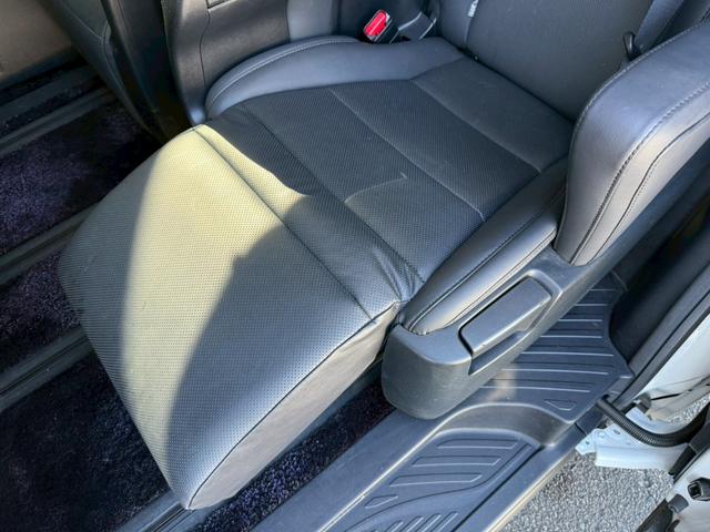 アルファード 2.5S Cパッケージ モデリスタエアロ(F/S/R)ツインムーンルーフ デジタルインナーミラー JBLプレミアムサウンド リアエンターテイメント パノラミックビューモニター シーケンシャルウインカー シートヒータークーラー(73枚目)