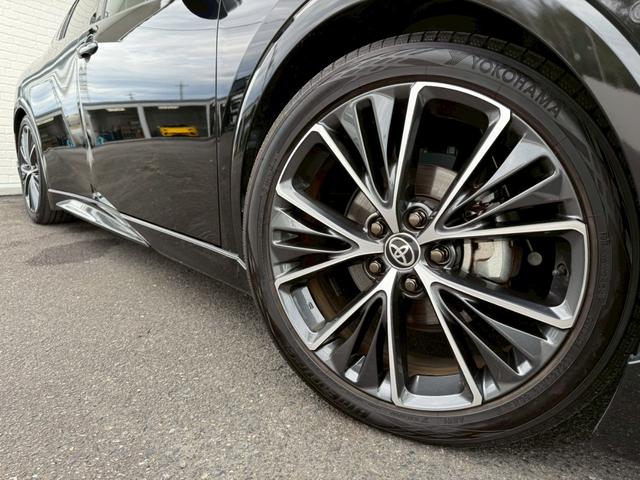 プリウス Z モデリスタエアロ シグネチャーイルミ パノラマルーフ デジタルインナーミラー スペアタイヤ パノラミックビュー ブラインドスポット ステアリングヒーター シートヒーター/クーラー パワーバックドア(11枚目)