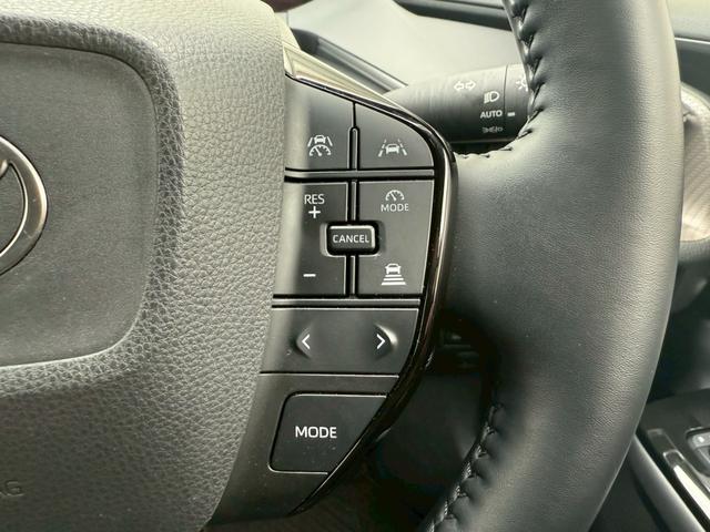 プリウス Z モデリスタエアロ シグネチャーイルミ パノラマルーフ デジタルインナーミラー スペアタイヤ パノラミックビュー ブラインドスポット ステアリングヒーター シートヒーター/クーラー パワーバックドア(39枚目)