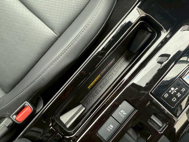 プリウス Z モデリスタエアロ シグネチャーイルミ パノラマルーフ デジタルインナーミラー スペアタイヤ パノラミックビュー ブラインドスポット ステアリングヒーター シートヒーター/クーラー パワーバックドア(53枚目)