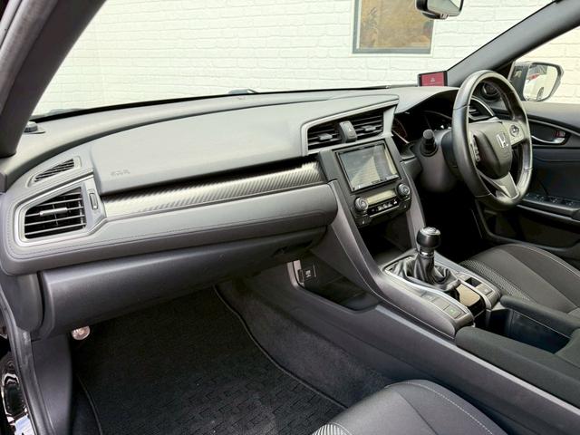 シビック ハッチバック ホンダセンシング モデューロ18インチAW 純正エアロパーツ オレンジアクセントエクステリアパネル カロッツェリア バックカメラ 純正ドライブレコーダー ビルトインETC  ステンレス製スポーツペダル  オートクルーズ(40枚目)