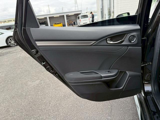 シビック ハッチバック ホンダセンシング モデューロ18インチAW 純正エアロパーツ オレンジアクセントエクステリアパネル カロッツェリア バックカメラ 純正ドライブレコーダー ビルトインETC  ステンレス製スポーツペダル  オートクルーズ(72枚目)