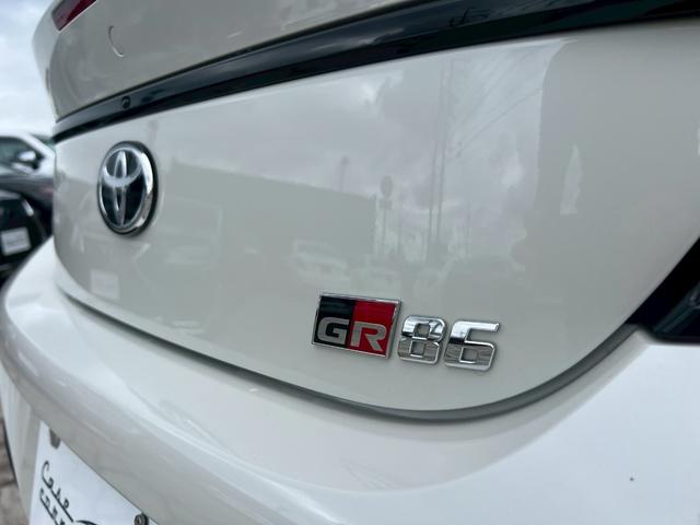 GR86 RZ 6速MT 純正18インチAW 黒革ウルトラスエードコンビシート シートヒーター クルーズコントロール スポーツアルミペダル LEDヘッドライト 純正ナビ フルセグTV スマートキー ハーフレザーシート(26枚目)