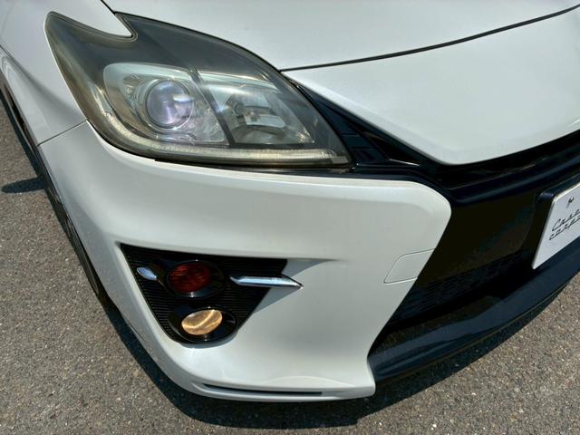 プリウス Sツーリングセレクション・G’s SツーリングセレクションG’S 7ナビ バックカメラ TV トノカバー G’S専用フロントバンパー G’S専用リアバンパー G’S専用18インチホイール G’S専用ヘッドライト G’S専用テールレンズ(12枚目)