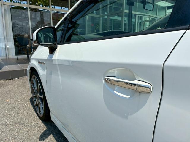 プリウス Sツーリングセレクション・G’s SツーリングセレクションG’S 7ナビ バックカメラ TV トノカバー G’S専用フロントバンパー G’S専用リアバンパー G’S専用18インチホイール G’S専用ヘッドライト G’S専用テールレンズ(31枚目)