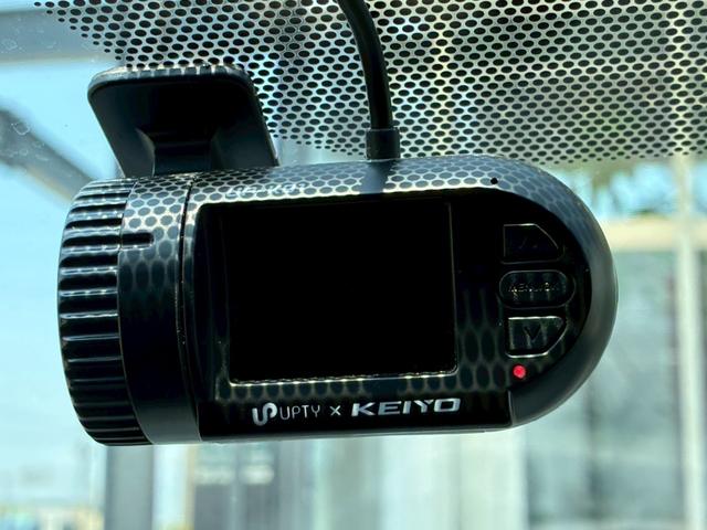 プリウス Sツーリングセレクション・G’s SツーリングセレクションG’S 7ナビ バックカメラ TV トノカバー G’S専用フロントバンパー G’S専用リアバンパー G’S専用18インチホイール G’S専用ヘッドライト G’S専用テールレンズ(45枚目)