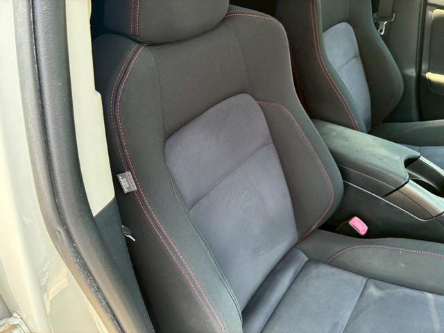 プリウス Sツーリングセレクション・G’s SツーリングセレクションG’S 7ナビ バックカメラ TV トノカバー G’S専用フロントバンパー G’S専用リアバンパー G’S専用18インチホイール G’S専用ヘッドライト G’S専用テールレンズ(54枚目)