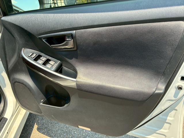 プリウス Sツーリングセレクション・G’s SツーリングセレクションG’S 7ナビ バックカメラ TV トノカバー G’S専用フロントバンパー G’S専用リアバンパー G’S専用18インチホイール G’S専用ヘッドライト G’S専用テールレンズ(58枚目)