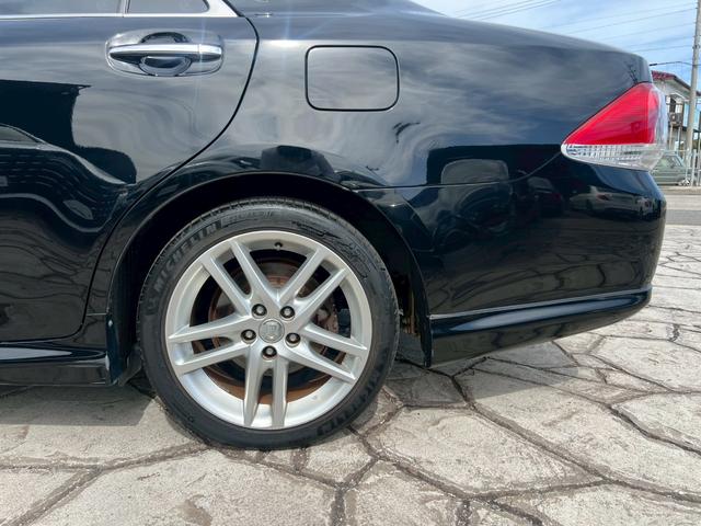 クラウン アスリート　スペシャルナビパッケージ　メーカーナビ　バックカメラ　ＥＴＣ　シートカバー　プッシュボタンスタート　サイドエアバッグ　盗難防止装置　オートクルーズ　オートエアコン　ＥＴＣ付き　エアバッグ　衝突安全ボディ　ＤＶＤ再生　ＨＤＤナビ（32枚目）