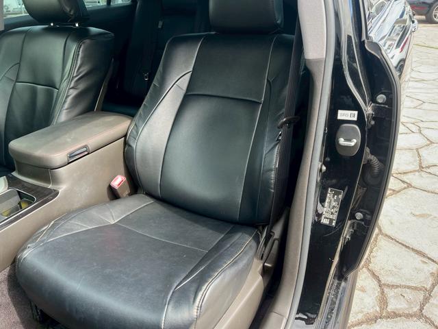 クラウン アスリート　スペシャルナビパッケージ　メーカーナビ　バックカメラ　ＥＴＣ　シートカバー　プッシュボタンスタート　サイドエアバッグ　盗難防止装置　オートクルーズ　オートエアコン　ＥＴＣ付き　エアバッグ　衝突安全ボディ　ＤＶＤ再生　ＨＤＤナビ（60枚目）