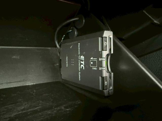 ８６ ＧＴ　純正７インチナビ　バックカメラ　ＥＴＣ　ＴＶ　ディスチャージライト　オートエアコン　オートライト　スマートキー　プッシュボタンスタート　純正１７インチアルミホイール　　ＭＴ車　　スペアキー　　ドラレコ（53枚目）