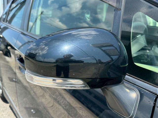 プリウス S 純正ナビ バックモニター エンジンプッシュスタート ステアリングスイッチ 電動格納ミラー シートカバー メッキパーツ オートエアコン オートライト HIDヘッドライト ウィンカーミラ― ETC AW(15枚目)