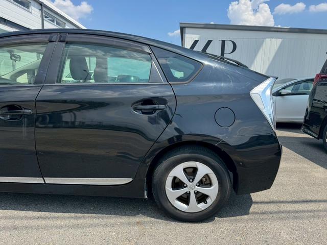 プリウス S 純正ナビ バックモニター エンジンプッシュスタート ステアリングスイッチ 電動格納ミラー シートカバー メッキパーツ オートエアコン オートライト HIDヘッドライト ウィンカーミラ― ETC AW(30枚目)