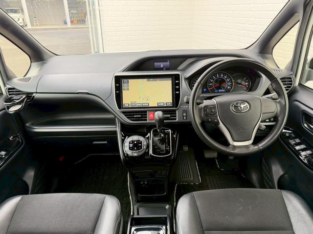 ノア Ｓｉ　ダブルバイビー　モデリスタエアロ（Ｆ／Ｓ／Ｒ）　純正１０インチナビ　フリップダウンモニター　両側電動スライドドア　ＥＴＣ　バックカメラ　プリクラッシュセーフティ　ハーフレザーシート　クルーズコントロール　バックカメラ（2枚目）