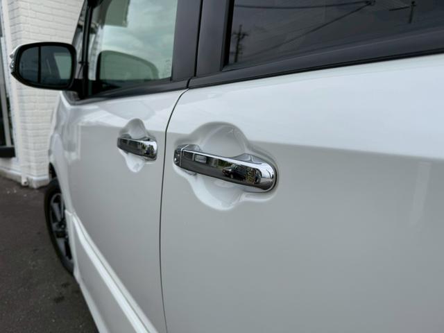 ノア Ｓｉ　ダブルバイビー　モデリスタエアロ（Ｆ／Ｓ／Ｒ）　純正１０インチナビ　フリップダウンモニター　両側電動スライドドア　ＥＴＣ　バックカメラ　プリクラッシュセーフティ　ハーフレザーシート　クルーズコントロール　バックカメラ（30枚目）