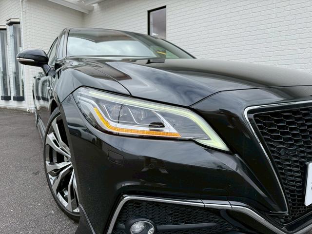 クラウンハイブリッド RSアドバンス モデリスタエアロ 4本出マフラー サンルーフ モデリスタ19インチアルミホイール ヘッドアップディスプレイ パワーシート 純正ナビ バックカメラ シートヒーター クルーズコントロール プッシュスタート(15枚目)