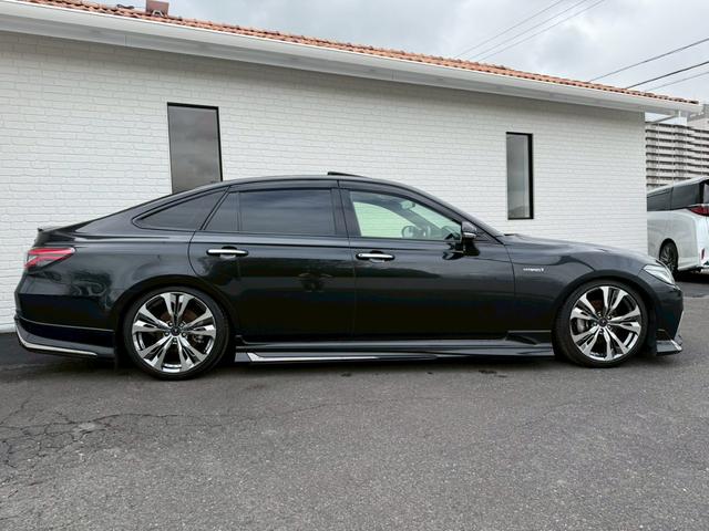 クラウンハイブリッド RSアドバンス モデリスタエアロ 4本出マフラー サンルーフ モデリスタ19インチアルミホイール ヘッドアップディスプレイ パワーシート 純正ナビ バックカメラ シートヒーター クルーズコントロール プッシュスタート(17枚目)