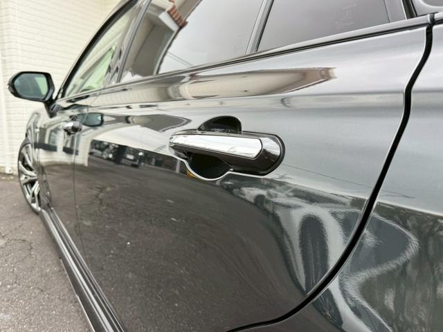 クラウンハイブリッド RSアドバンス モデリスタエアロ 4本出マフラー サンルーフ モデリスタ19インチアルミホイール ヘッドアップディスプレイ パワーシート 純正ナビ バックカメラ シートヒーター クルーズコントロール プッシュスタート(30枚目)