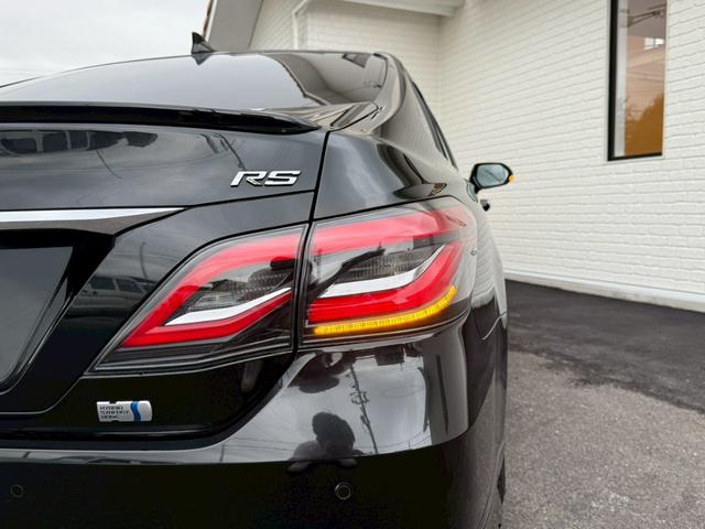 クラウンハイブリッド RSアドバンス モデリスタエアロ 4本出マフラー サンルーフ モデリスタ19インチアルミホイール ヘッドアップディスプレイ パワーシート 純正ナビ バックカメラ シートヒーター クルーズコントロール プッシュスタート(32枚目)