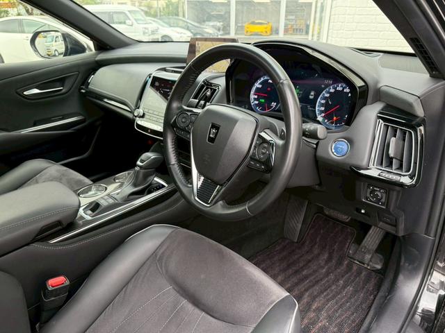 クラウンハイブリッド RSアドバンス モデリスタエアロ 4本出マフラー サンルーフ モデリスタ19インチアルミホイール ヘッドアップディスプレイ パワーシート 純正ナビ バックカメラ シートヒーター クルーズコントロール プッシュスタート(37枚目)