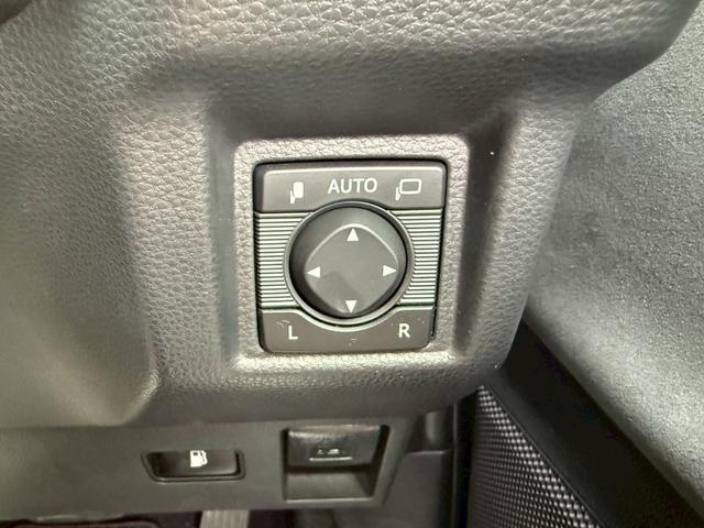 クラウンハイブリッド RSアドバンス モデリスタエアロ 4本出マフラー サンルーフ モデリスタ19インチアルミホイール ヘッドアップディスプレイ パワーシート 純正ナビ バックカメラ シートヒーター クルーズコントロール プッシュスタート(43枚目)