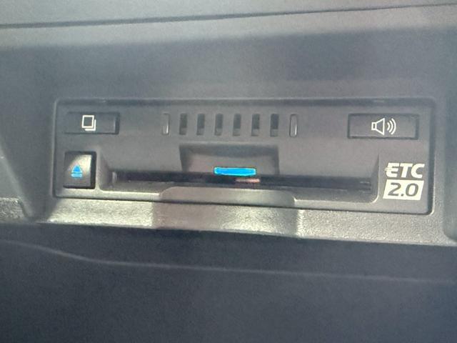 クラウンハイブリッド RSアドバンス モデリスタエアロ 4本出マフラー サンルーフ モデリスタ19インチアルミホイール ヘッドアップディスプレイ パワーシート 純正ナビ バックカメラ シートヒーター クルーズコントロール プッシュスタート(52枚目)