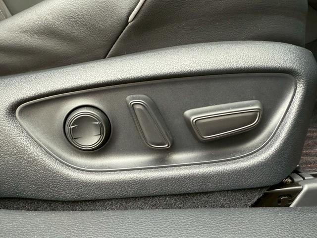 クラウンハイブリッド RSアドバンス モデリスタエアロ 4本出マフラー サンルーフ モデリスタ19インチアルミホイール ヘッドアップディスプレイ パワーシート 純正ナビ バックカメラ シートヒーター クルーズコントロール プッシュスタート(58枚目)