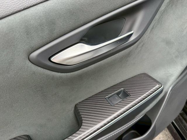 クラウンハイブリッド RSアドバンス モデリスタエアロ 4本出マフラー サンルーフ モデリスタ19インチアルミホイール ヘッドアップディスプレイ パワーシート 純正ナビ バックカメラ シートヒーター クルーズコントロール プッシュスタート(67枚目)