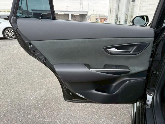 クラウンハイブリッド RSアドバンス モデリスタエアロ 4本出マフラー サンルーフ モデリスタ19インチアルミホイール ヘッドアップディスプレイ パワーシート 純正ナビ バックカメラ シートヒーター クルーズコントロール プッシュスタート(79枚目)