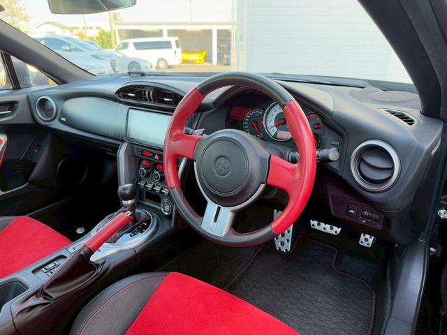 86 GTリミテッド TRDエアロ(F/S/R/エアロスタビライジングカバー)マフラー/モノブロックブレーキキッド/フェンダーエクステンション/ドアスタビライザ/sportivoショックアブソーバーセット&スプリングセット(40枚目)