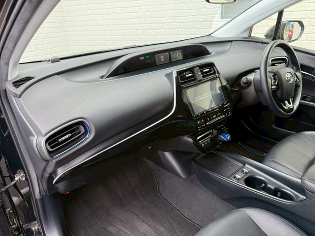 プリウス Sツーリングセレクション モデリスタエアロ(F/S/R)純正9インチナビ フルセグTV バックカメラ ドラレコ ETC2.0 シートヒーター クルーズコントロール トヨタセーフティセンス プリクラッシュセーフティ レザーシート(39枚目)