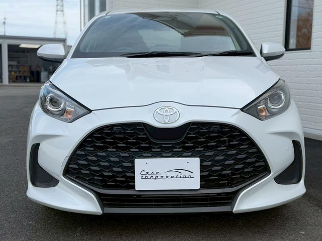 ヤリス X 純正8インチディスプレイオーディオ バックカメラ ETC HDMI プッシュボタンスタート スマートキー オートライト ステアリングリモコン オートハイビーム 電動格納ミラー スペアタイヤ USB端子(22枚目)