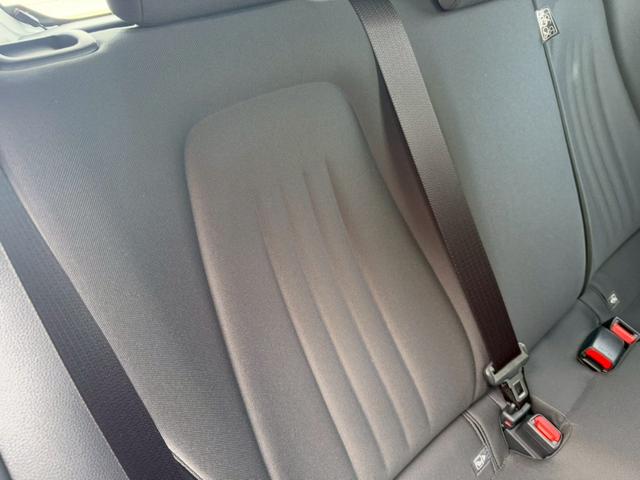 ヤリス X 純正8インチディスプレイオーディオ バックカメラ ETC HDMI プッシュボタンスタート スマートキー オートライト ステアリングリモコン オートハイビーム 電動格納ミラー スペアタイヤ USB端子(69枚目)