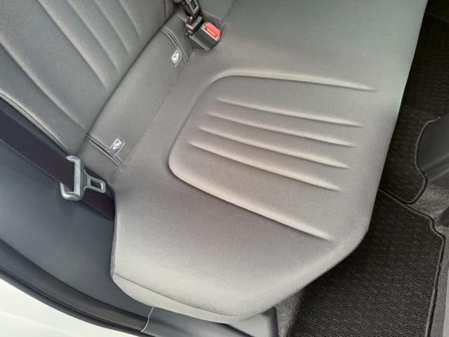 ヤリス X 純正8インチディスプレイオーディオ バックカメラ ETC HDMI プッシュボタンスタート スマートキー オートライト ステアリングリモコン オートハイビーム 電動格納ミラー スペアタイヤ USB端子(70枚目)