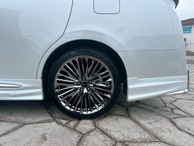 アルファード Ｚ　左右独立ムーンルーフ　ＷＡＬＤエアロ（Ｆ．Ｓ．Ｒ）　ＷＡＬＤジェニュインライン２１インチＡＷ　黒革シート　パノラミックビューモニター　デジタルインナーミラー　ＨＤＭＩ　シートヒーター　ベンチレーション（33枚目）