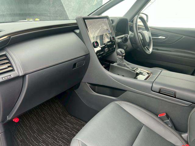 アルファード Ｚ　左右独立ムーンルーフ　ＷＡＬＤエアロ（Ｆ．Ｓ．Ｒ）　ＷＡＬＤジェニュインライン２１インチＡＷ　黒革シート　パノラミックビューモニター　デジタルインナーミラー　ＨＤＭＩ　シートヒーター　ベンチレーション（39枚目）