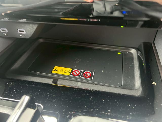 アルファード Ｚ　左右独立ムーンルーフ　ＷＡＬＤエアロ（Ｆ．Ｓ．Ｒ）　ＷＡＬＤジェニュインライン２１インチＡＷ　黒革シート　パノラミックビューモニター　デジタルインナーミラー　ＨＤＭＩ　シートヒーター　ベンチレーション（50枚目）