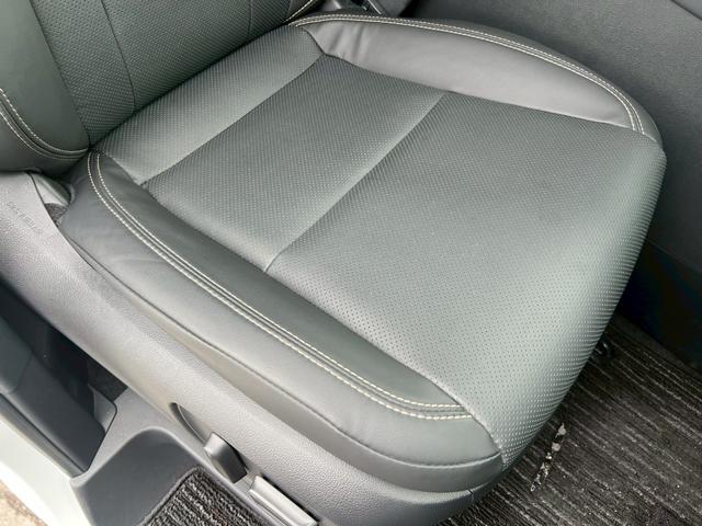 アルファード Ｚ　左右独立ムーンルーフ　ＷＡＬＤエアロ（Ｆ．Ｓ．Ｒ）　ＷＡＬＤジェニュインライン２１インチＡＷ　黒革シート　パノラミックビューモニター　デジタルインナーミラー　ＨＤＭＩ　シートヒーター　ベンチレーション（53枚目）