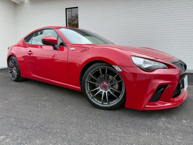 86 GT エイムゲインフロントバンパー カーボン調リアスポイラー 前席レカロセミバケットシート 社外エキマニ トラストマフラー BLITZ車高調 RAYS19インチAW ZERO100エアクリーナー 社外テール(9枚目)