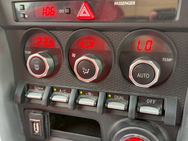 86 GT エイムゲインフロントバンパー カーボン調リアスポイラー 前席レカロセミバケットシート 社外エキマニ トラストマフラー BLITZ車高調 RAYS19インチAW ZERO100エアクリーナー 社外テール(48枚目)